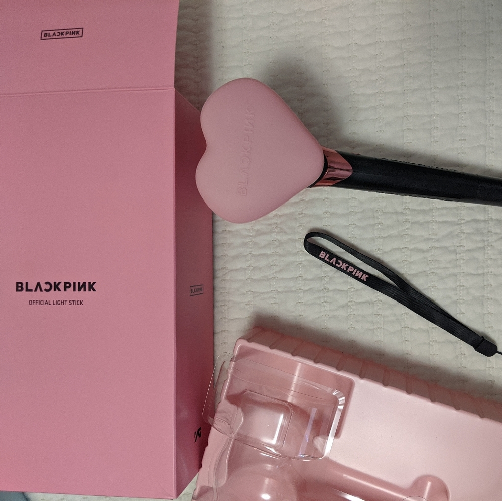 Black pink light stick